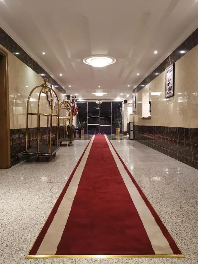 ריאד Royal Suite Furnished Apartments מלון דירות