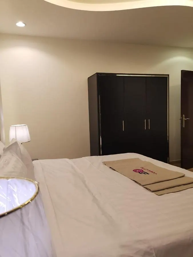 Royal Suite Furnished Apartments Ar Riyad